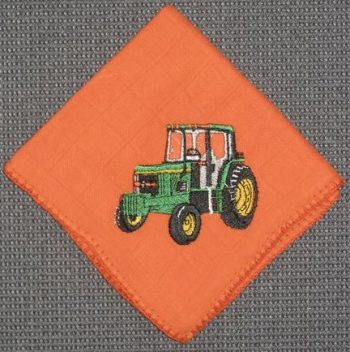 Traktor auf Orange